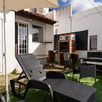 Prázdninový dům Sea View With Terrace And Bbq